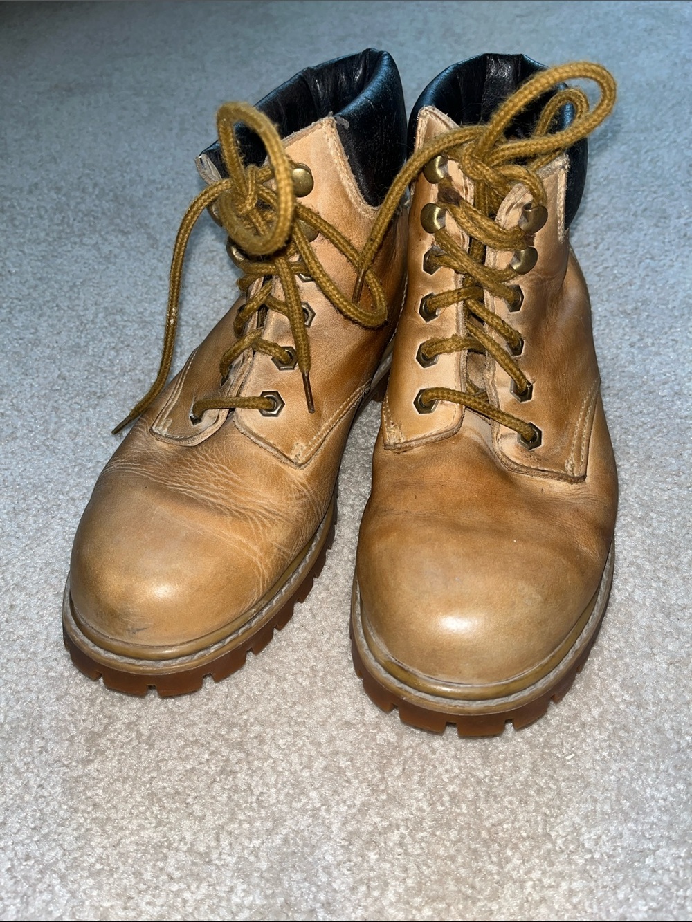 G.H. Bass & Co. Tan Leather Lace-Up Work Boots